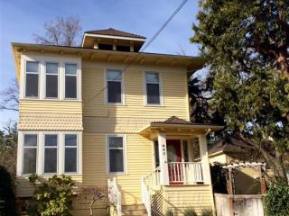 447 Rock St, Ashland OR  97520-1634 exterior