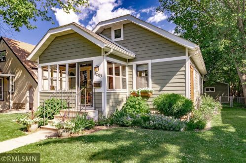 1263 Hubbard Ave, Saint Paul, MN 55104-1430