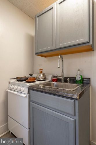 444 Concord St, Lancaster PA  17603-2949 exterior