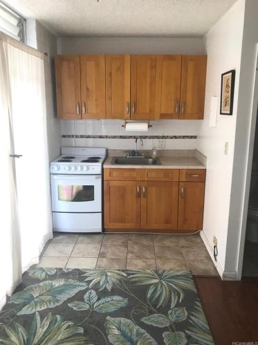 2649 Varsity Pl, Honolulu HI  96826-1637 exterior