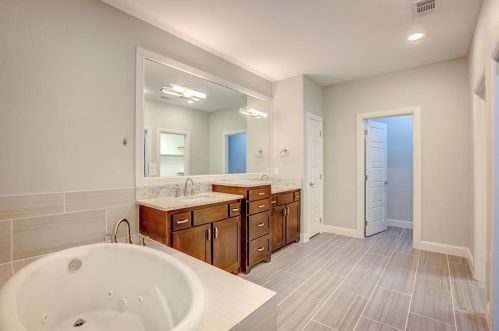 410 Wimberly St, Fort Worth TX  76107-2255 exterior