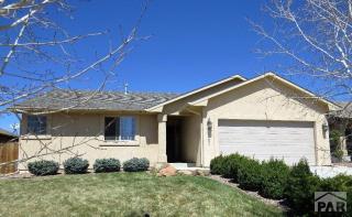 2321 Crestwood Ln, Pueblo, CO 81008-2862