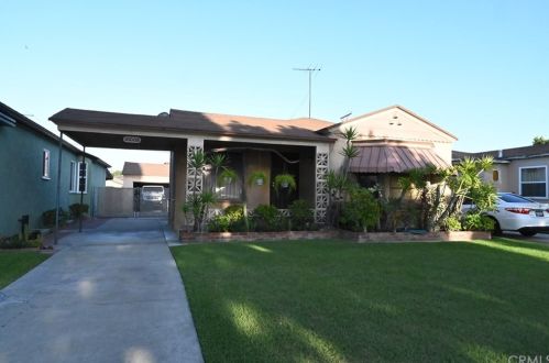 10008 Kauffman Ave, South Gate, CA 90280-6326