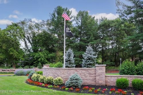 65 Lexington Ct, Tinton Falls NJ  07701-5466 exterior