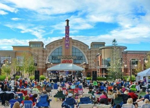 7351 Old Hammer Way, Aurora CO  80016-6115 exterior