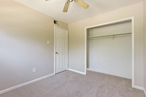 2043 Clubview Dr, Carrollton TX 75006-1703 exterior