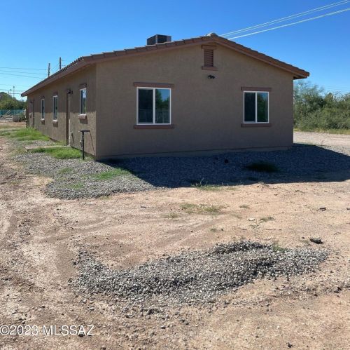 233 22nd St, Tucson, AZ 85713-1627