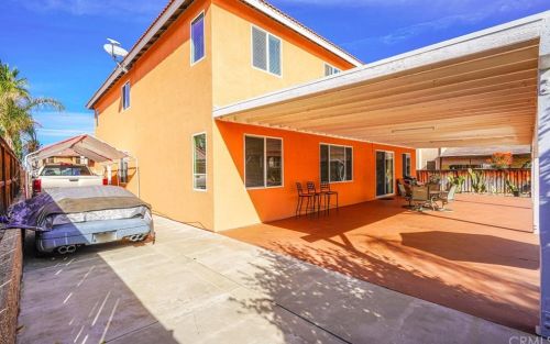 11440 Arizona Ave, Riverside CA  92503-8811 exterior