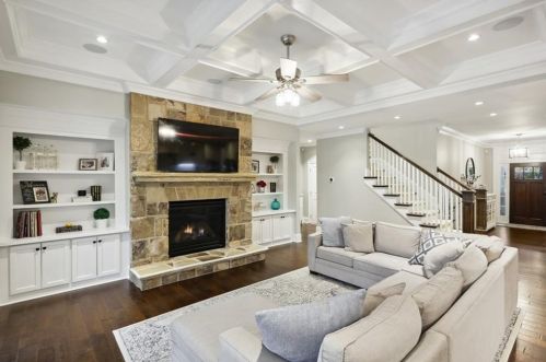 2574 Ashford Rd, Atlanta GA  30319-3204 exterior