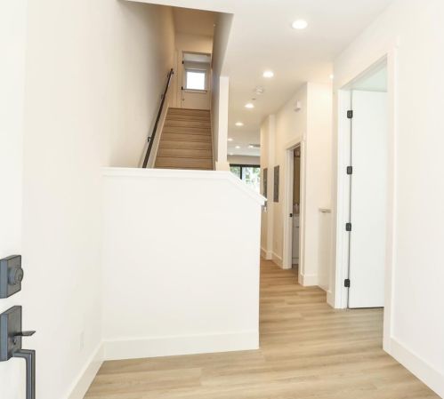 1992 Montecito Ave, Mountain View, CA 94043-4356