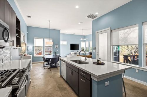 3100 Aldwyche Dr, Austin TX  78704 exterior