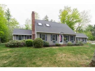 5 Meadow Ln, Rochester, NH 03867-5032