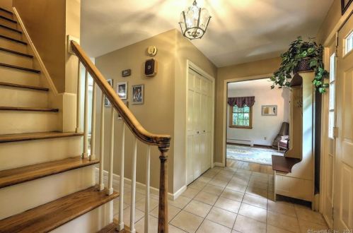 45 Field Rock Rd, Upper Stepney, CT 06468-1261