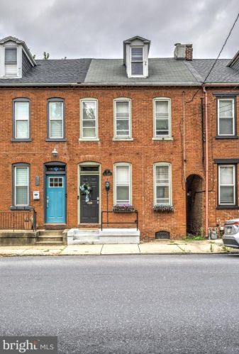 535 Chestnut St, Lancaster PA  17602-3018 exterior