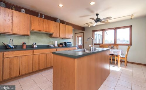 80 Quinn Lea Rd, Harpers Ferry WV 25425-5372 exterior