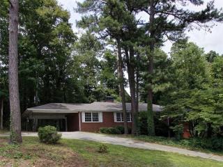 174 Mystic Pl, Atlanta, GA 30342-2521