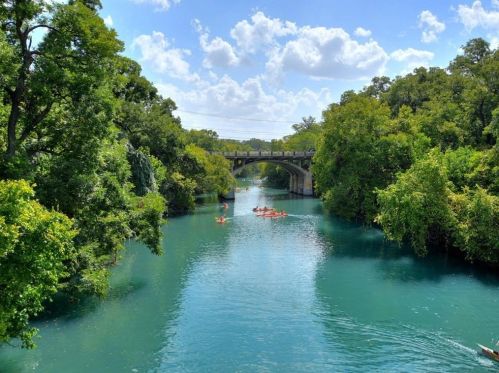 1900 Barton Springs Rd, Austin TX  78704-1559 exterior