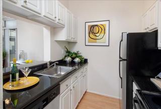 1 Saint Francis Pl, San Francisco CA  94107-1330 exterior