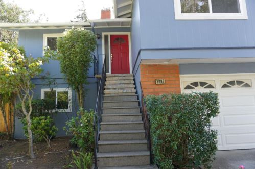 3090 Longview Dr, San Bruno, CA 94066-1646