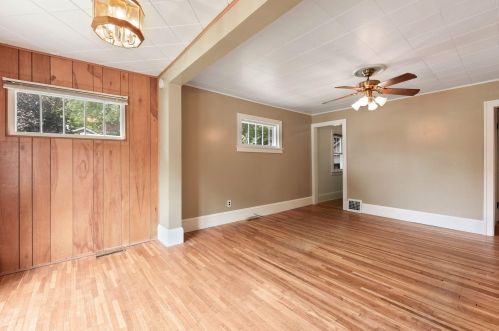 860 Algonquin Ave, Saint Paul MN  55119-3702 exterior