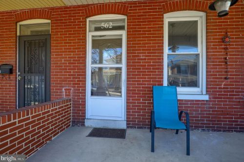 562 Lancaster Ave, York, PA 17403-5740