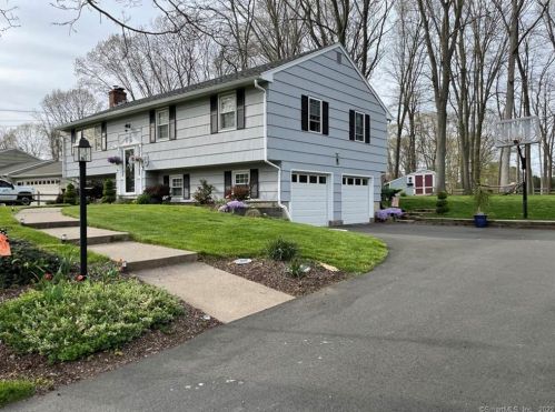 20 Croydon Ct, Wallingford, CT 06492-5008