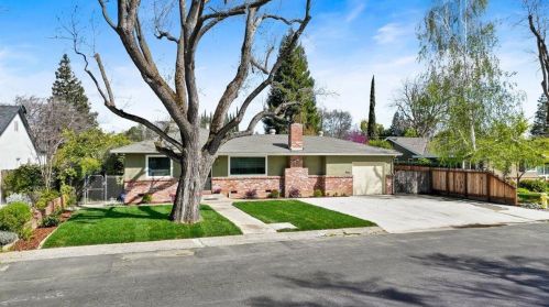 4 Barton Park, Valley Home, CA 95361-2506