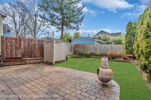 1034 2nd Ave, Tinton Falls NJ  07712-5834 exterior