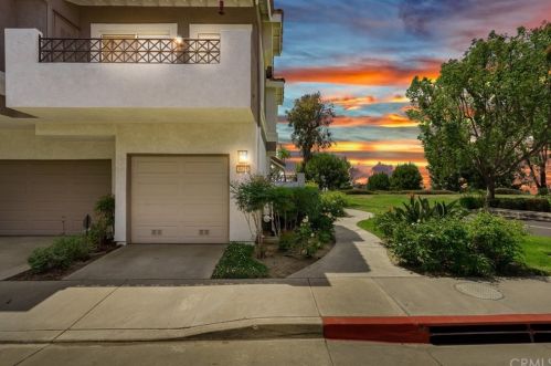 8025 Sandstone Dr, Anaheim, CA 92808-2417