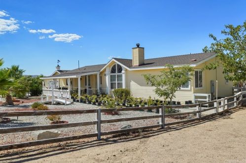 11657 Fort Tejon Rd, Pearblossom, CA 93553-3494