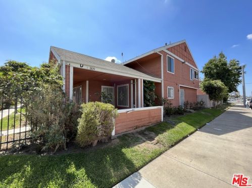 309 Raitt St, Santa Ana, CA 92703-3666