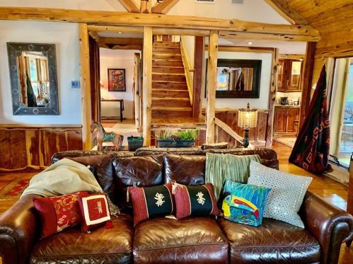 5808 Beacon Dr, Austin TX  78734-1427 exterior