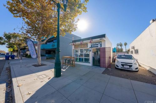 462 3rd Ave, Chula Vista CA  91910-4613 exterior