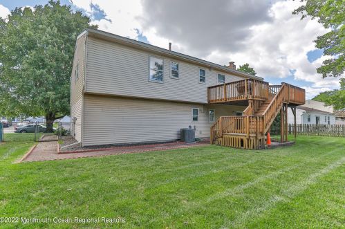 169 Pine Needle St, Wall Township NJ  07731-2691 exterior