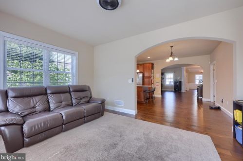 541 Prince George Dr, Lancaster PA 17601-8801 exterior