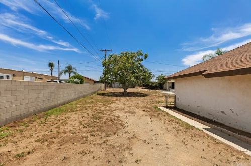 20101 Camino Del Sol, Riverside CA  92508-2423 exterior