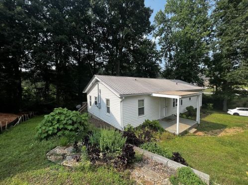 2438 Shadburn Ferry Dr, Buford, GA 30518-2436