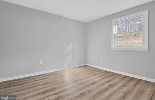 229 Darlene St, York PA  17402-5056 exterior