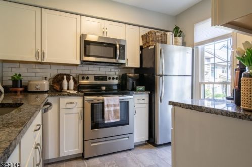 89 Wood Duck Ct, Hackettstown NJ  07840-3322 exterior