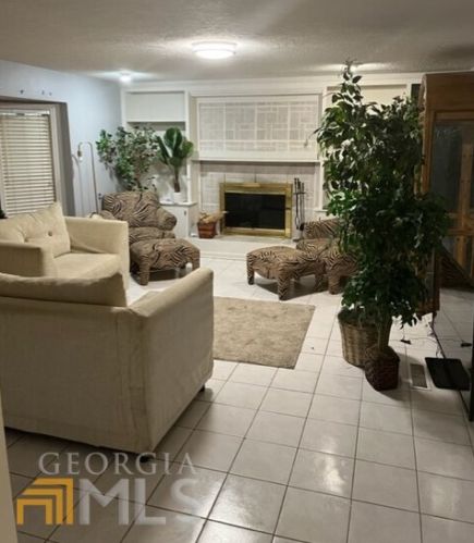 6658 Angels Ln, Tucker, GA 30084-1319