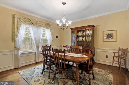 704 Pebble Bch Dr, Silver Spring MD 20904-3576 exterior