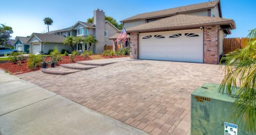 3734 Carnegie Dr, Oceanside, CA 92056-6301