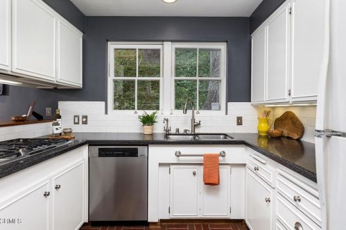 1408 Beaudry Blvd, Glendale CA  91208-1708 exterior