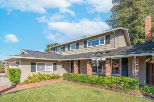 11607 Manzanita Ln, Pleasanton, CA 94568-2747