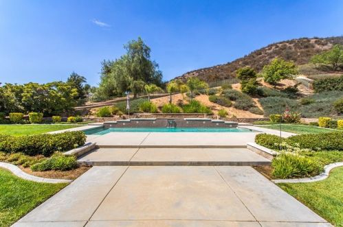 36110 Cherrywood Dr, Yucaipa, CA 92399-5721