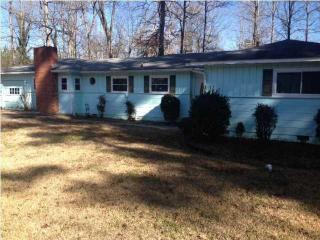 313 Circle Dr, Lafayette, GA 30728-2211