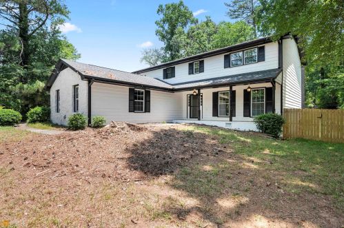 4555 Bexley Dr, Stone Mountain, GA 30083-5554