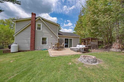 31 Union Rd, Belmont, NH 03220-3447