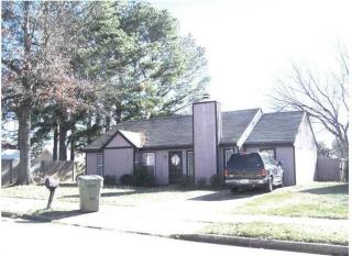 3321 Burgess Dr, Memphis, TN 38118-8106