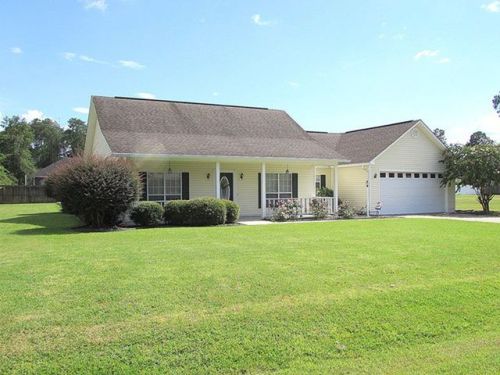 3120 Pineland Dr, Waycross, GA 31503-4105